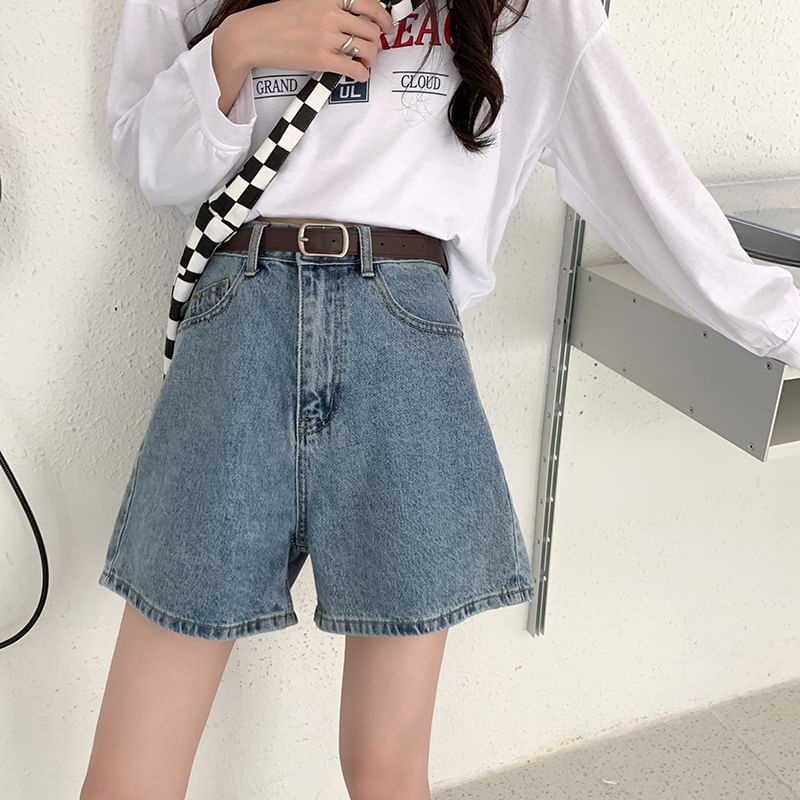 Moon City - 寬腿牛仔短褲