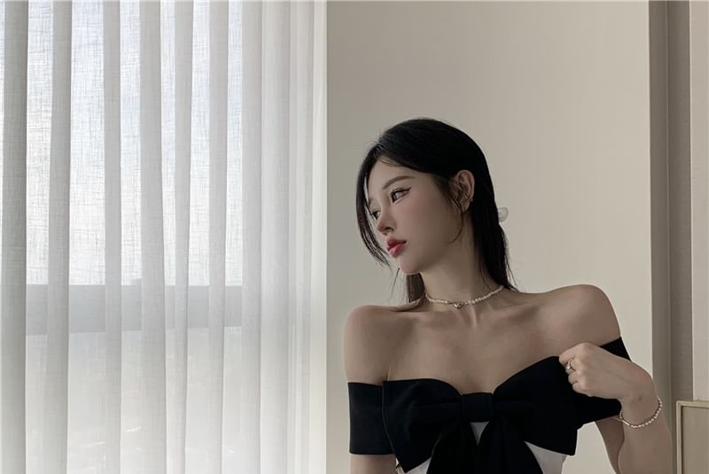 Yilda - 露肩雙色迷你A字連衣裙