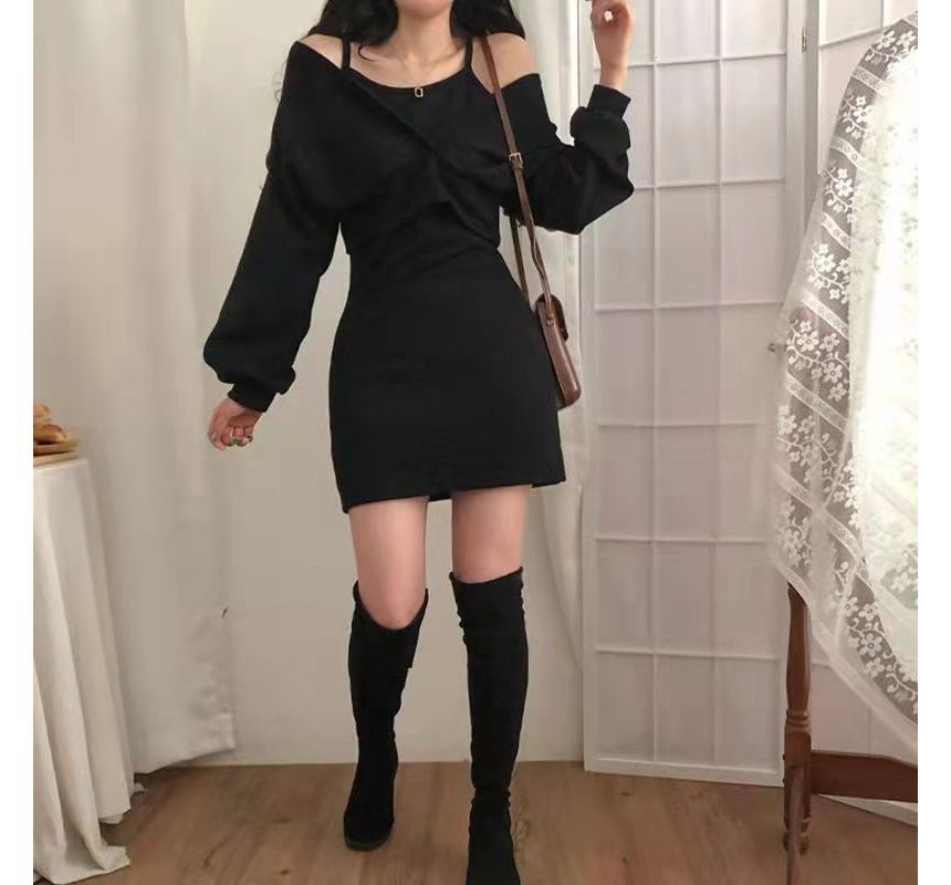 Mikiko - 套裝: 細肩帶迷你連衣裙 + 長袖V領短款上衣