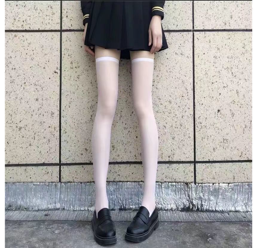 Mimiyu - 薄紗絲襪