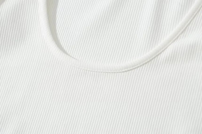 Asiris - 喇叭袖低圓領純色連身衣