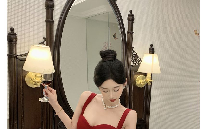 NENE - 無袖心形領純色開衩塑身連衣長裙