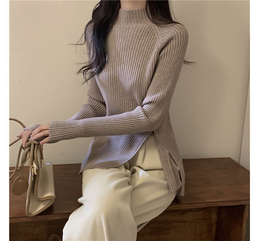 Mikiko - 小高領純色側開衩羅紋毛衣