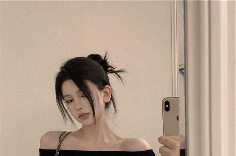 Rosesand - 長袖單肩純色皺褶上衣