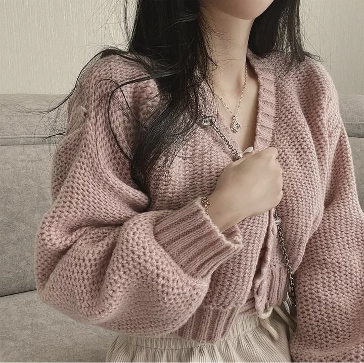 Mikiko - V領純色扣鈕短款開衫