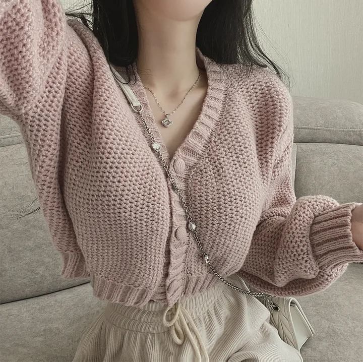 Mikiko - V領純色扣鈕短款開衫