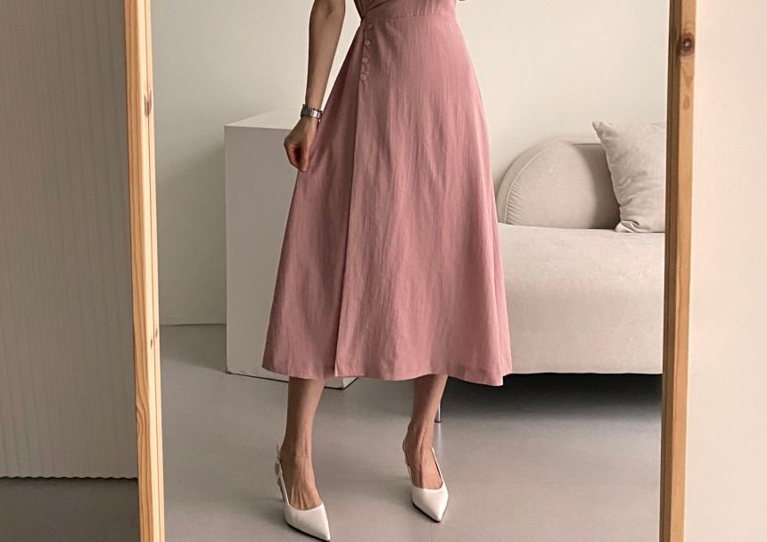 Coris - 泡泡袖V領純色荷葉A字連衣中裙