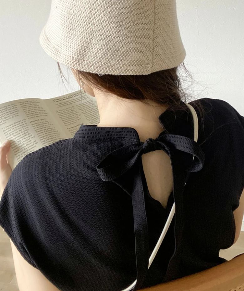 MIKIGA - 蓋袖立領鈕扣A字連衣長裙