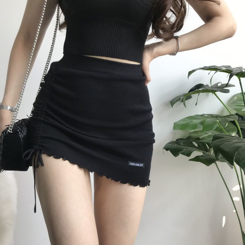 LIVIE - 鉛筆迷你裙