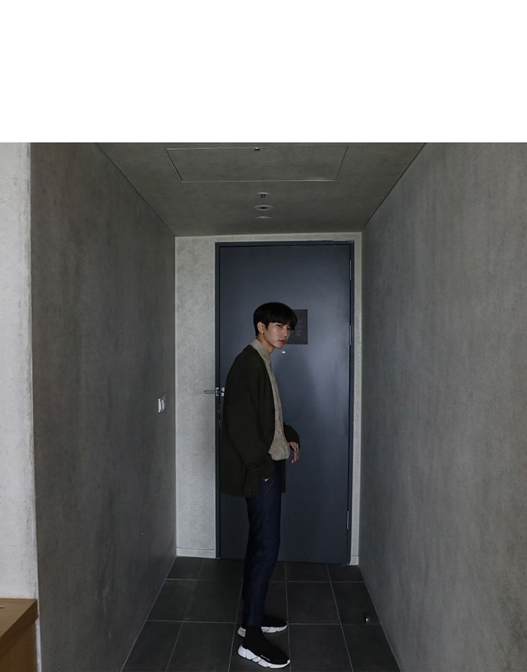 匡億 - 寬鬆V領開衫