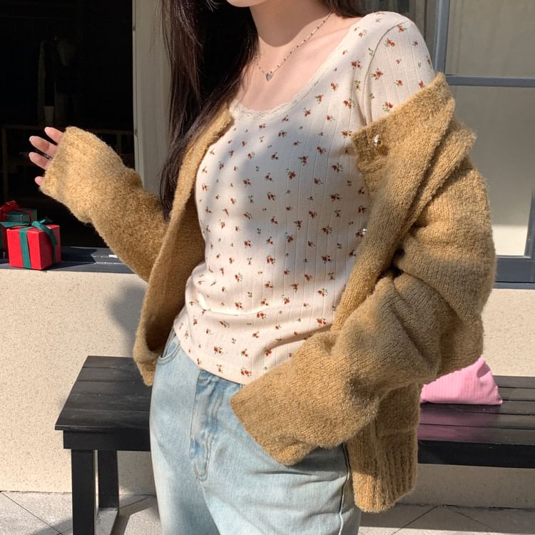 Closette - 長袖低圓領蕾絲邊T裇