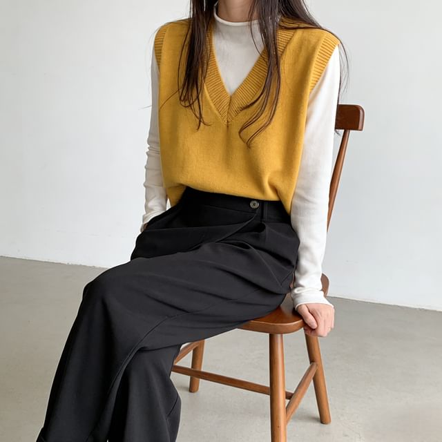Closette-小高領長袖上衣  V領針織馬甲